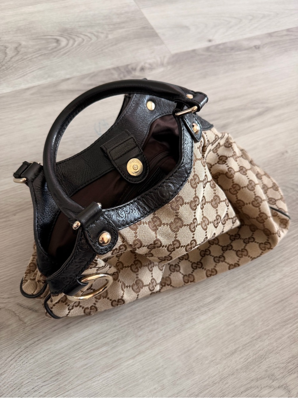 Authentic Gucci GG Monogram Canvas & Black Leather Tote Bag - Picture 4 of 6